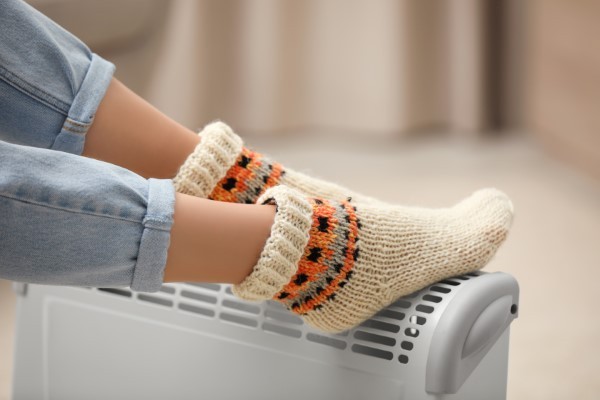Are Your Feet Always Cold or Sweaty? Here’s Why